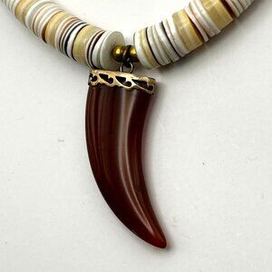 Vintage Shell Heishi Bead Necklace Carnelian Claw Pendant Tribal Boho 16